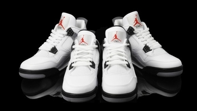 Air Jordan 4 “White Cement” Making Its Return!