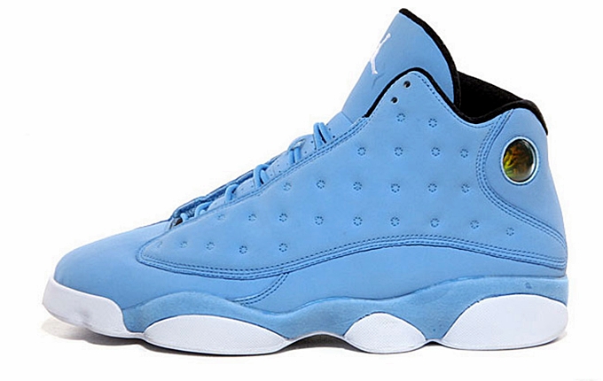 A Look at the Air Jordan 13 Retro Uni Blue