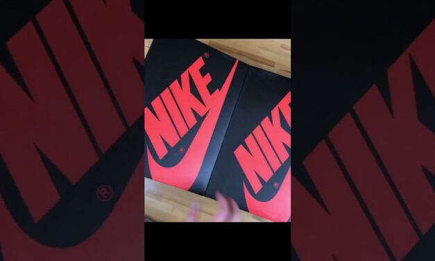 Unboxing SoleFly x Air Jordan 1 Retro High