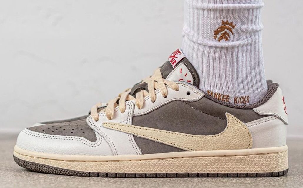 Travis Scott x Air Jordan 1 Low Reverse Mocha DM7866-162