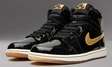 Air Jordan 1 High OG Black and Gold (2013) 555088-019