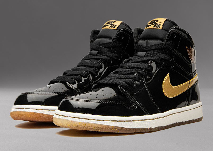 Air Jordan 1 High OG Black and Gold (2013) 555088-019