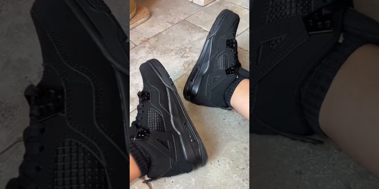 Unboxing Jordan 4 Black Cats