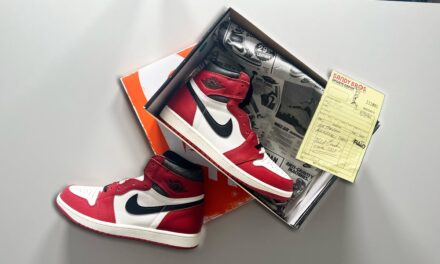 NIKE AIR JORDAN 1 CHICAGO LOST AND FOUND UNBOXING!