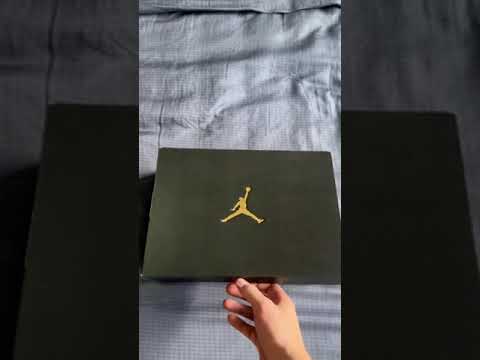 Unboxing the Jordan 1 Mid White Metallic Gold Obsidian, Do