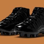 Air Jordan 11 MCS “Black/Metallic Gold” Baseball Cleats